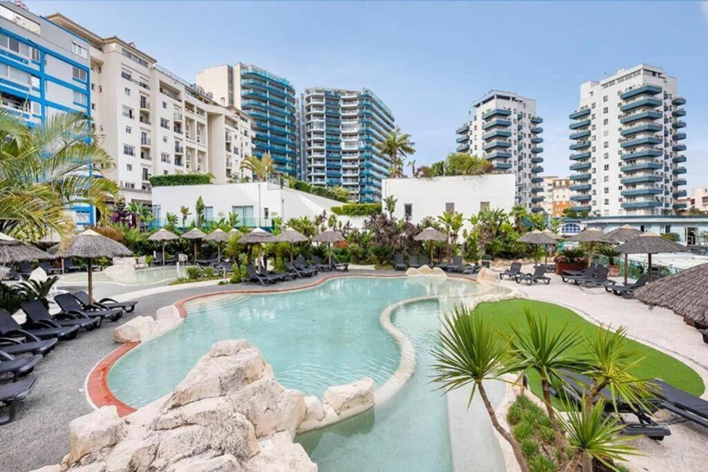 Gibraltar Luxury With Rooftop Pools & Views 外观 照片