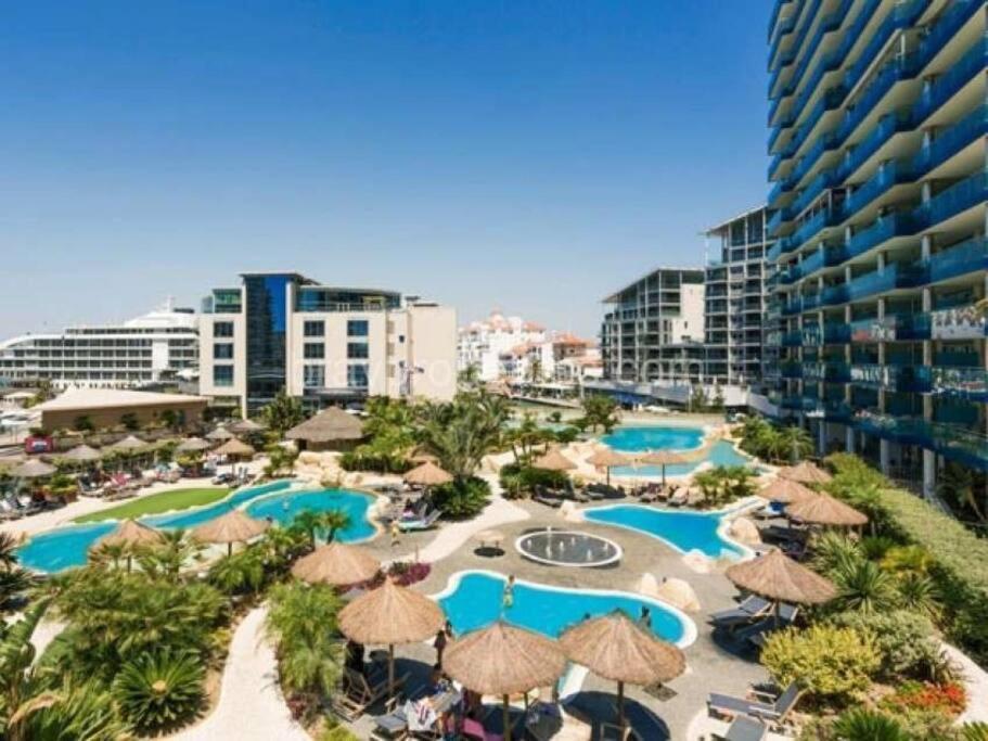 Gibraltar Luxury With Rooftop Pools & Views 外观 照片